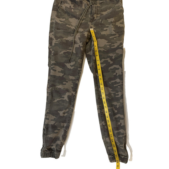 American Eagle Pants Womens 6 Green Camo Jogger Zip Hem Elastic Waist Pockets - Picture 6 of 7